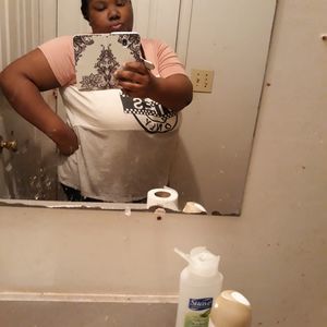 Meet your Posher, Iris